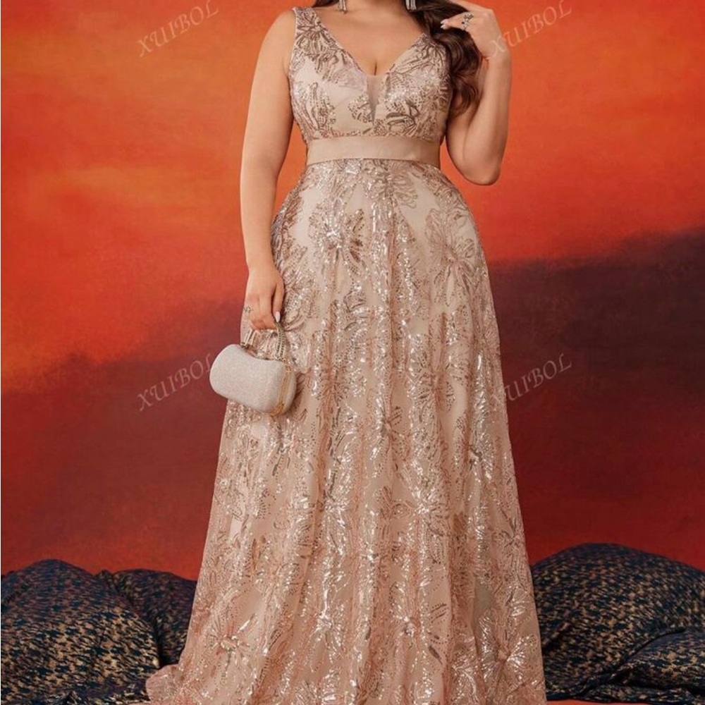 Elegant Women's V-Neck A-Line Evening Dress Size 14 or 1XL